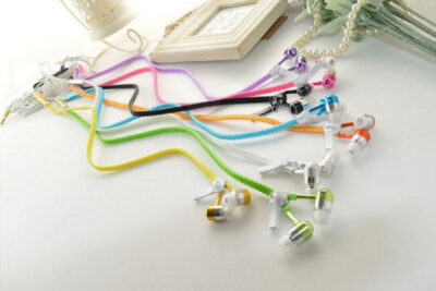 Wired Zipper Earphones Headset With Micro Luminous Light Glow in the Dark